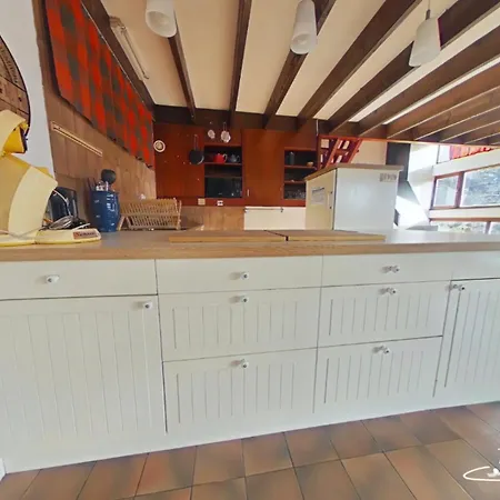 Chalet De Belle-hutte, Pied De Pistes *